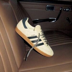 Adidas Originals Samba Kids’ Warm Vanilla/Night Indigo Gum (GS) Sneaker—K2